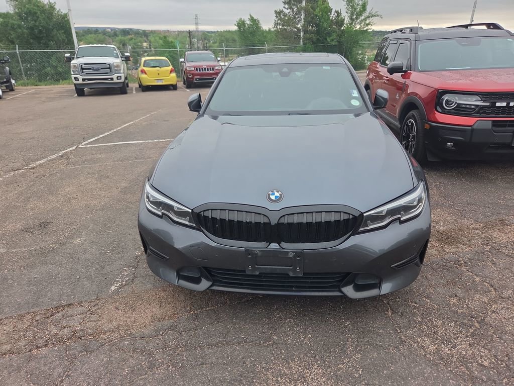 Used 2019 BMW 330i xDrive Sedan w/ Premium Package AWD/4WD image 3