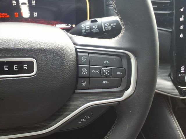 Used 2024 Jeep Wagoneer Series II w/ Flexible Seating Group image 35