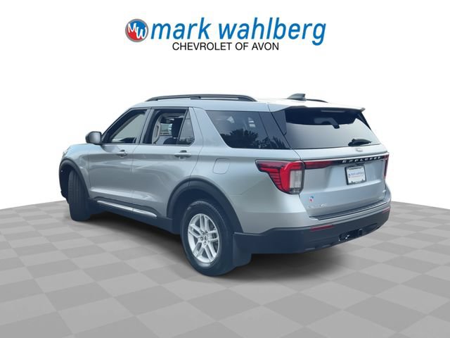 Used 2025 Ford Explorer Active AWD/4WD image 6