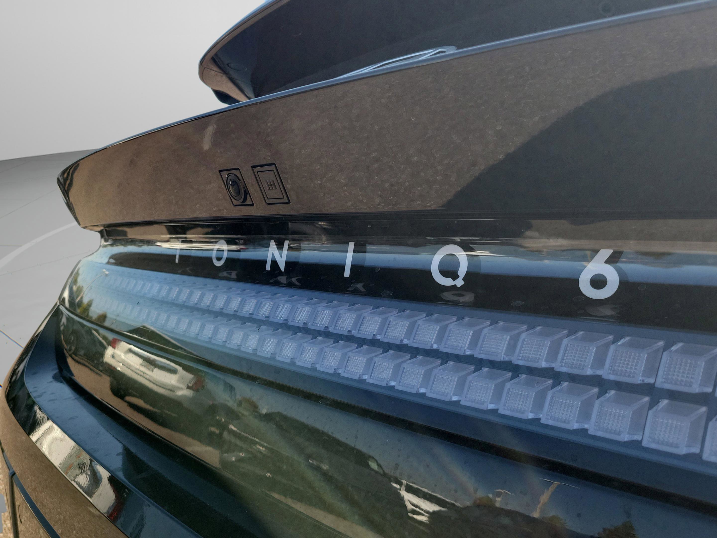 New 2025 Hyundai Ioniq 6 SEL image 6