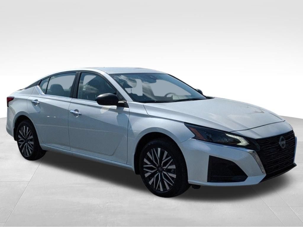 New 2026 Nissan Altima 2.5 SV AWD/4WD image 8