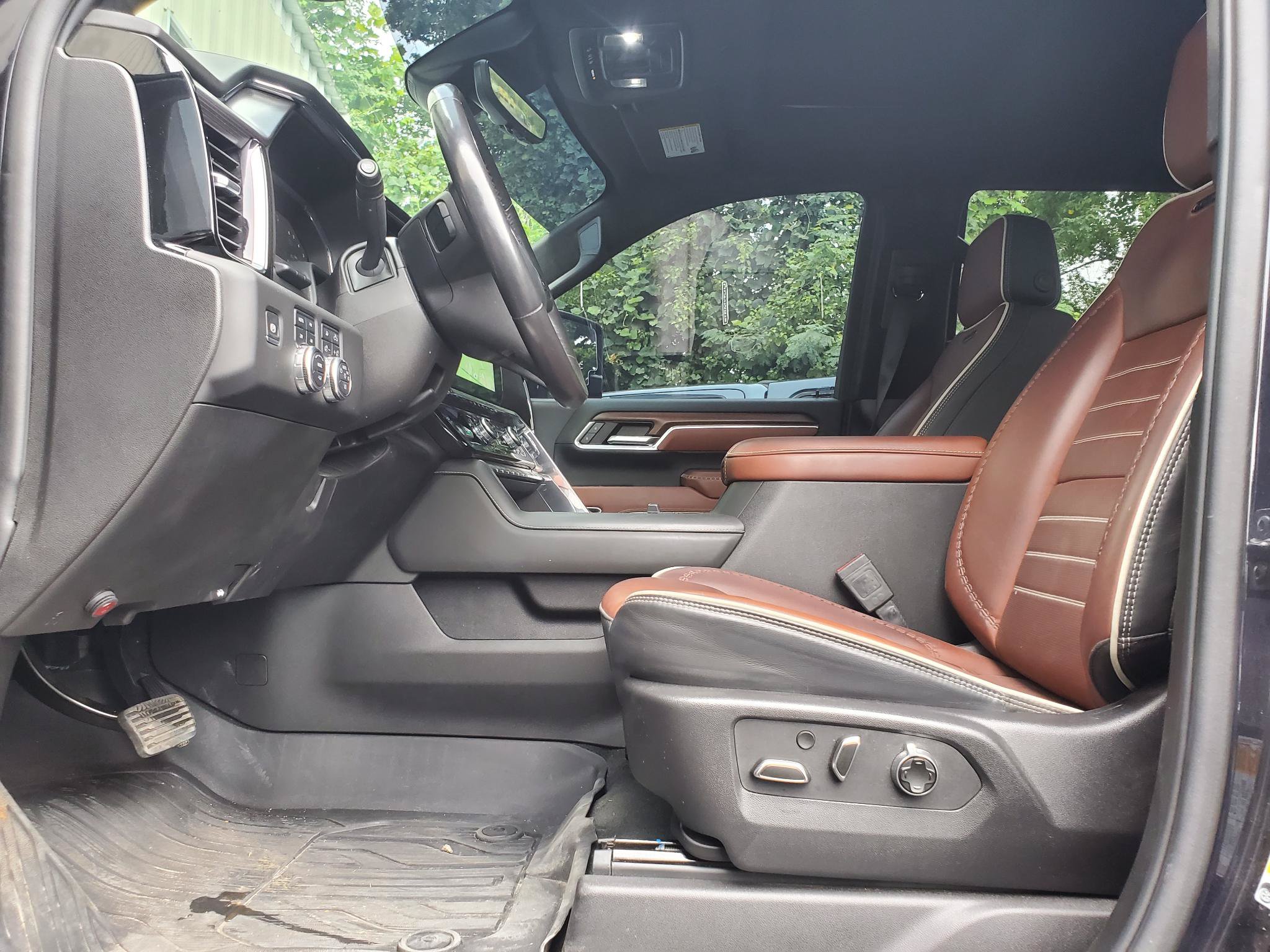 Used 2025 GMC Sierra 2500 Denali Ultimate AWD/4WD image 36