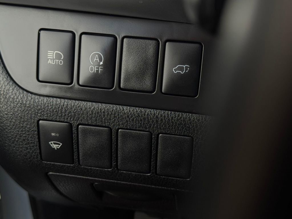 Certified 2019 Toyota Highlander SE AWD/4WD image 33