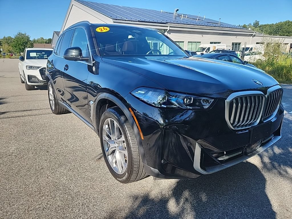 Used 2026 BMW X5 xDrive40i w/ Parking Assistance Package AWD/4WD image 3