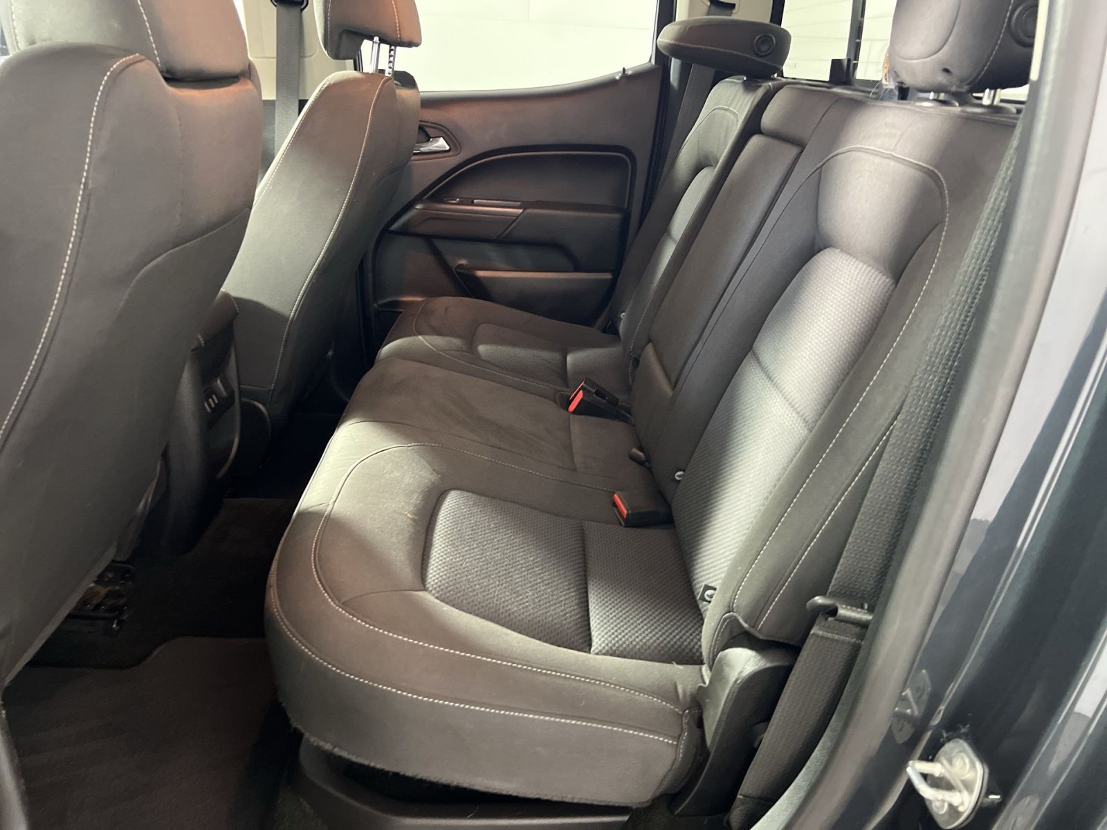 Used 2017 Chevrolet Colorado LT w/ LT Convenience Package AWD/4WD image 22