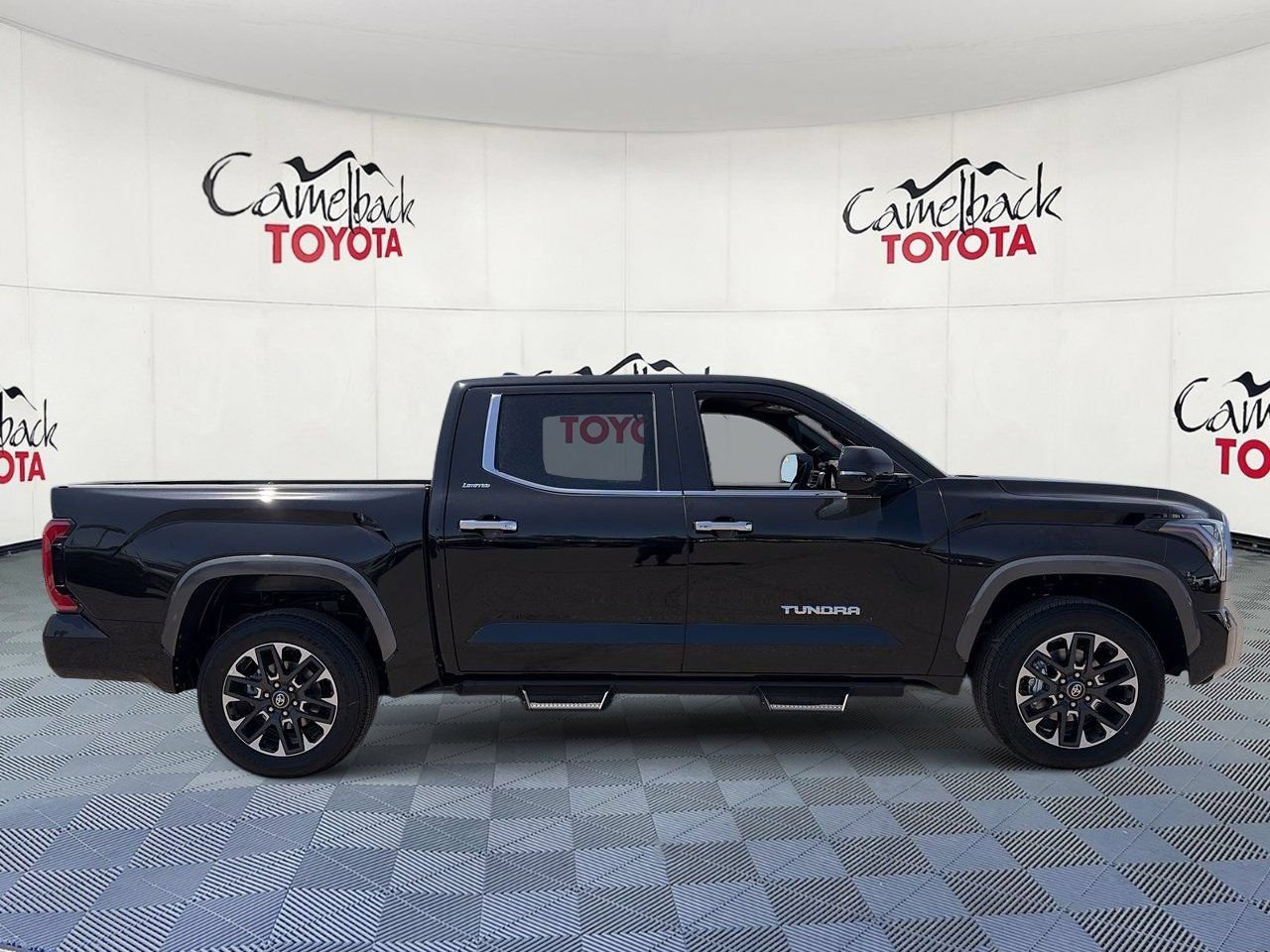 New 2026 Toyota Tundra Limited AWD/4WD image 9
