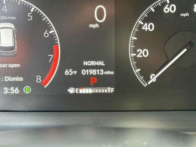 Used 2024 Honda Pilot TrailSport image 11