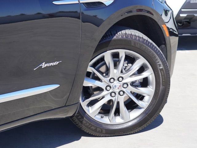 Used 2023 Buick Enclave Avenir w/ Avenir Technology Package FWD image 8