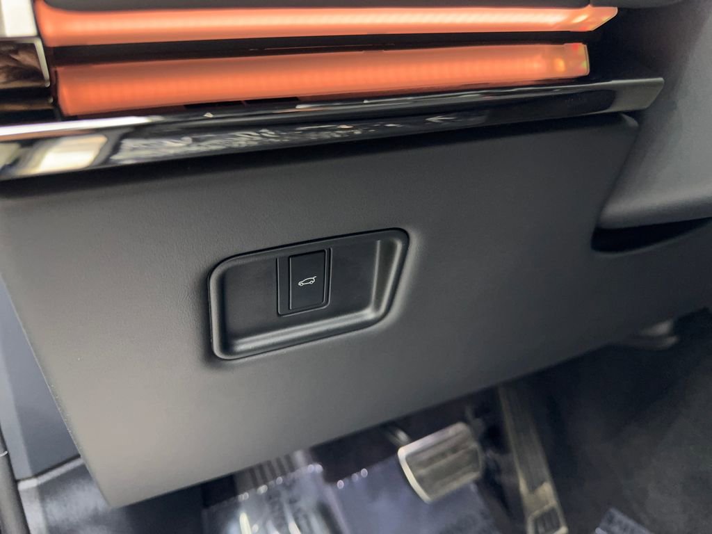 Used 2024 Land Rover Range Rover Sport Dynamic SE image 53