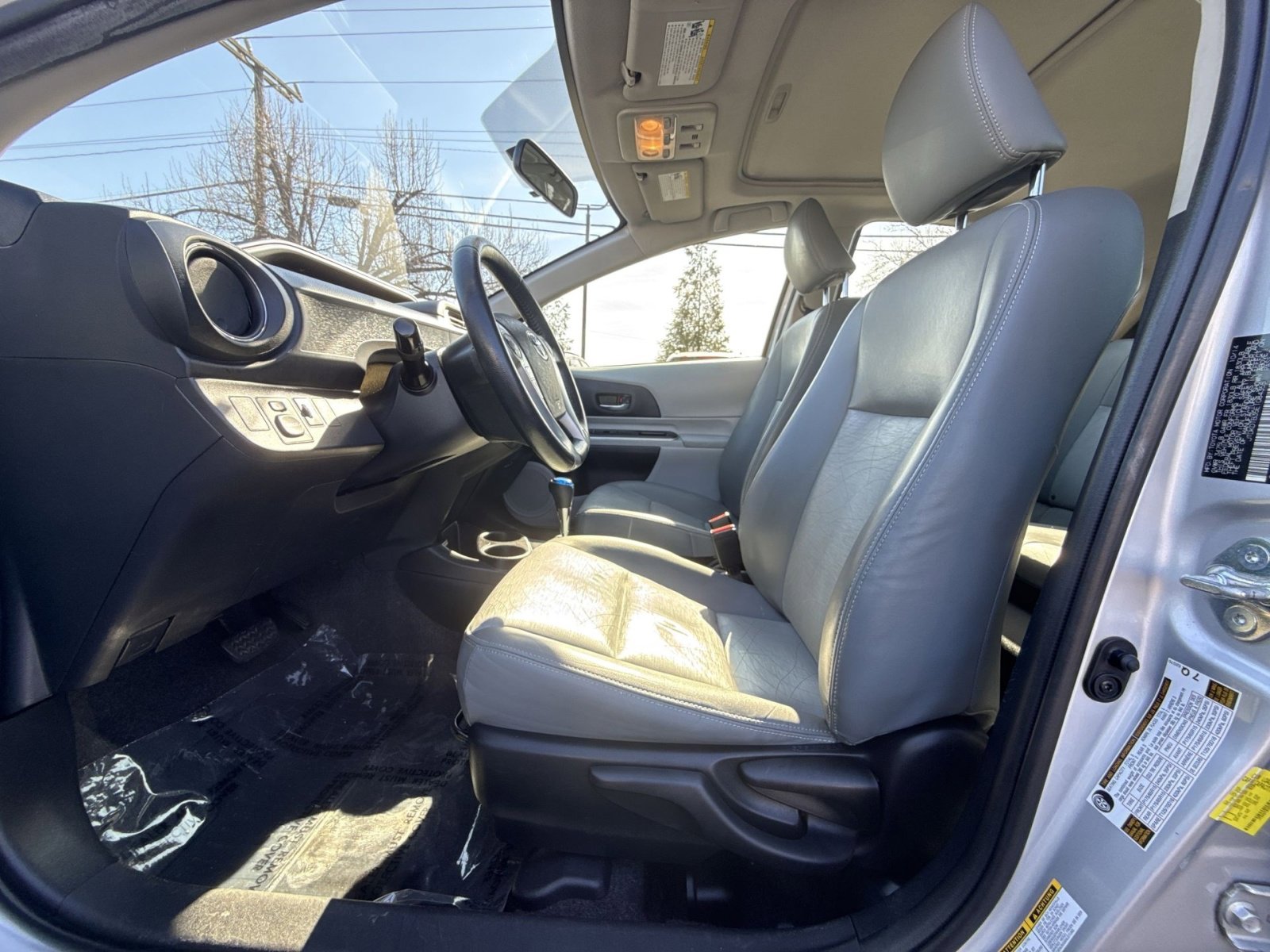 Used 2014 Toyota Prius C Four image 10