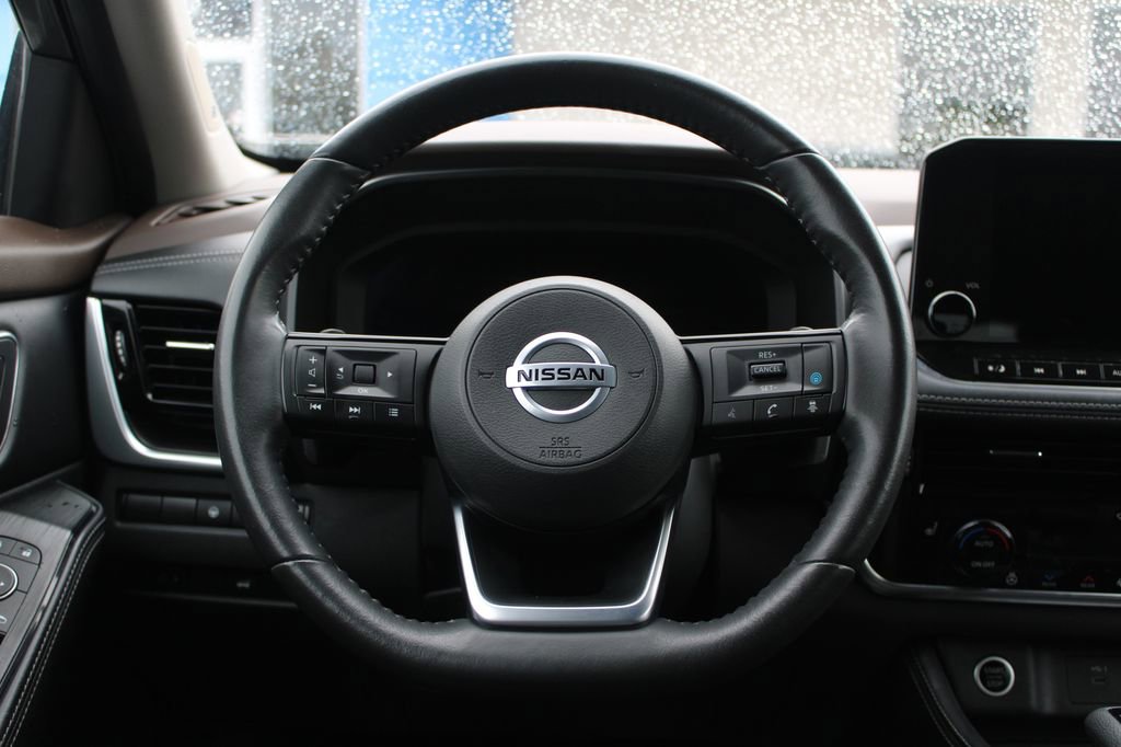 Used 2021 Nissan Rogue Platinum AWD/4WD image 17
