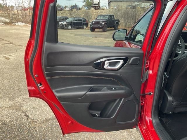 Used 2023 Jeep Compass Limited w/ Elite Group for (Red) Edition image 18