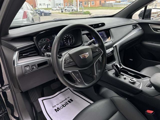 Certified 2025 Cadillac XT5 Luxury w/ LPO, Floor Liner Package FWD image 46