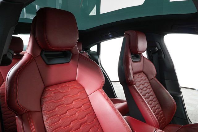 Used 2023 Audi e-tron GT Prestige image 23