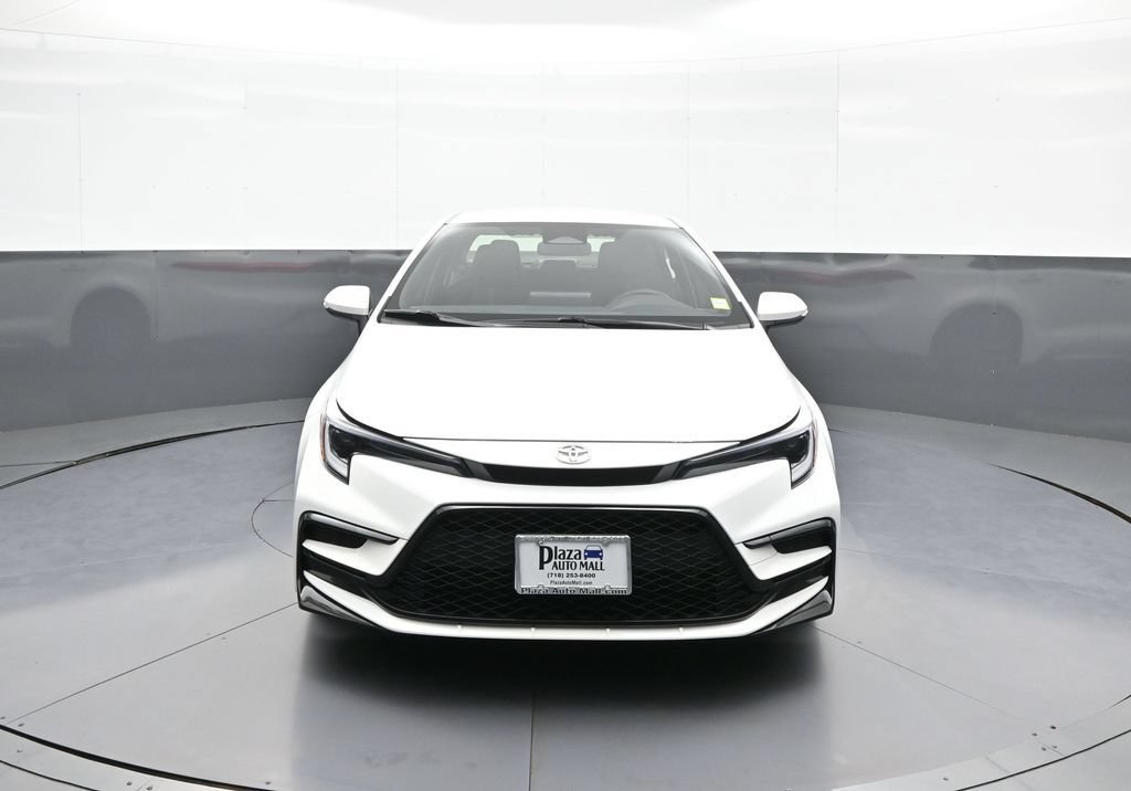 Certified 2026 Toyota Corolla SE FWD image 2