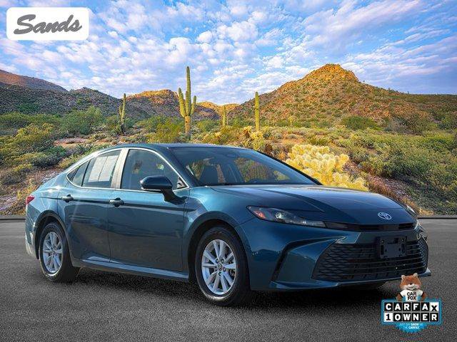 Used 2025 Toyota Camry LE FWD image 1