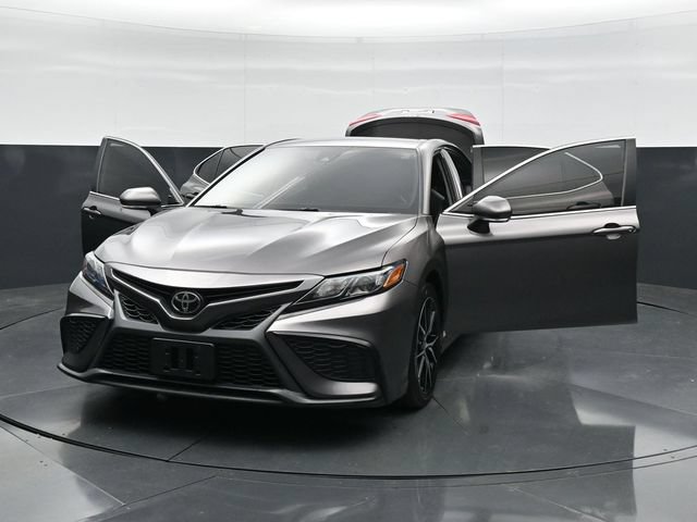Used 2022 Toyota Camry SE FWD image 46