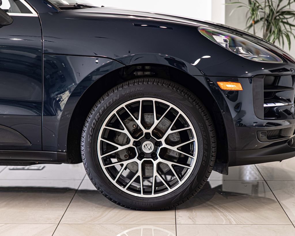 Used 2021 Porsche Macan S AWD/4WD image 10