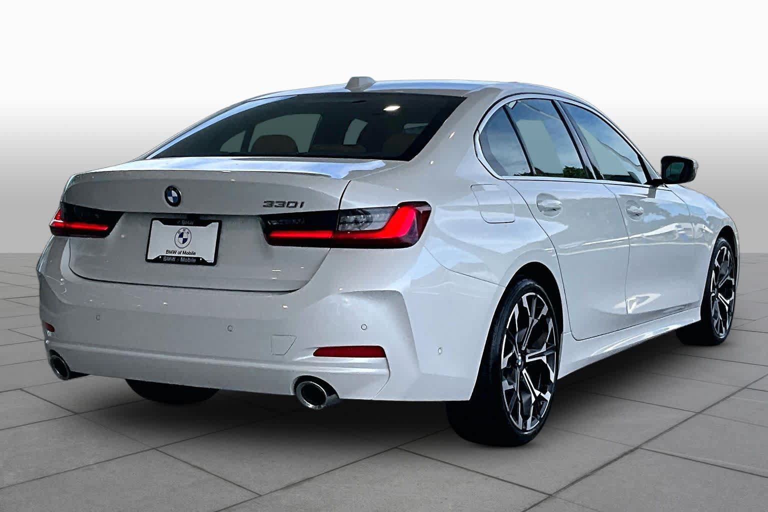 Used 2026 BMW 330i Sedan RWD image 12