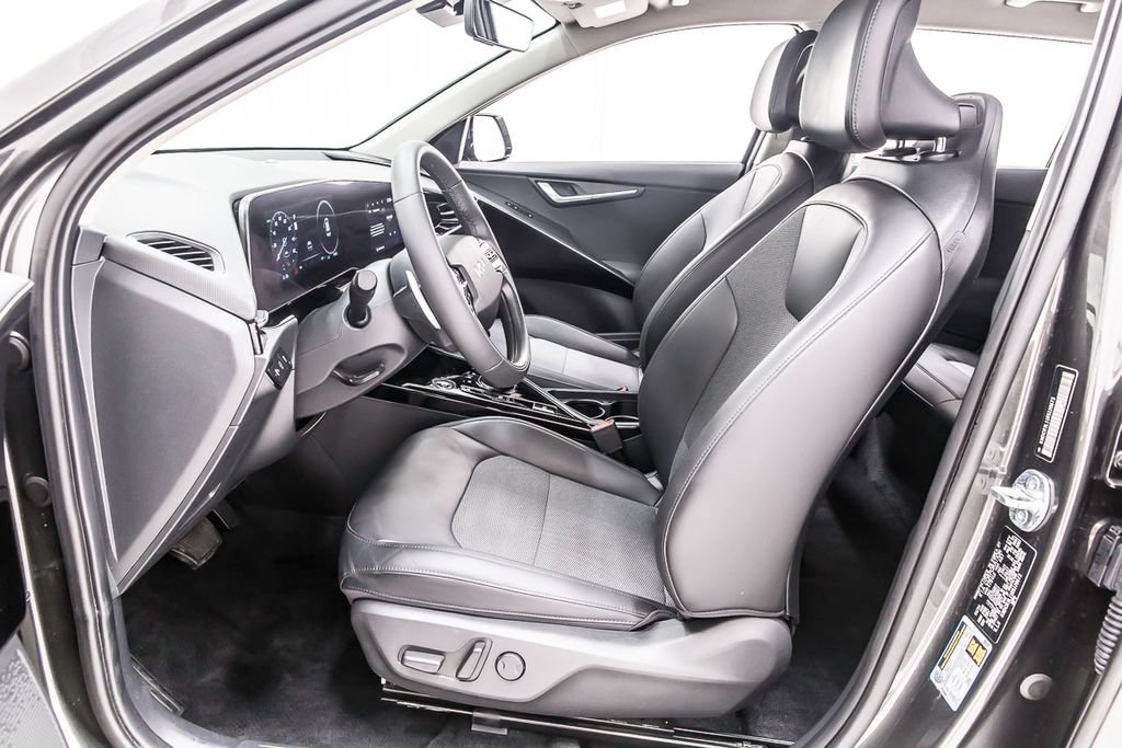 Used 2024 Kia Niro Wind FWD image 27