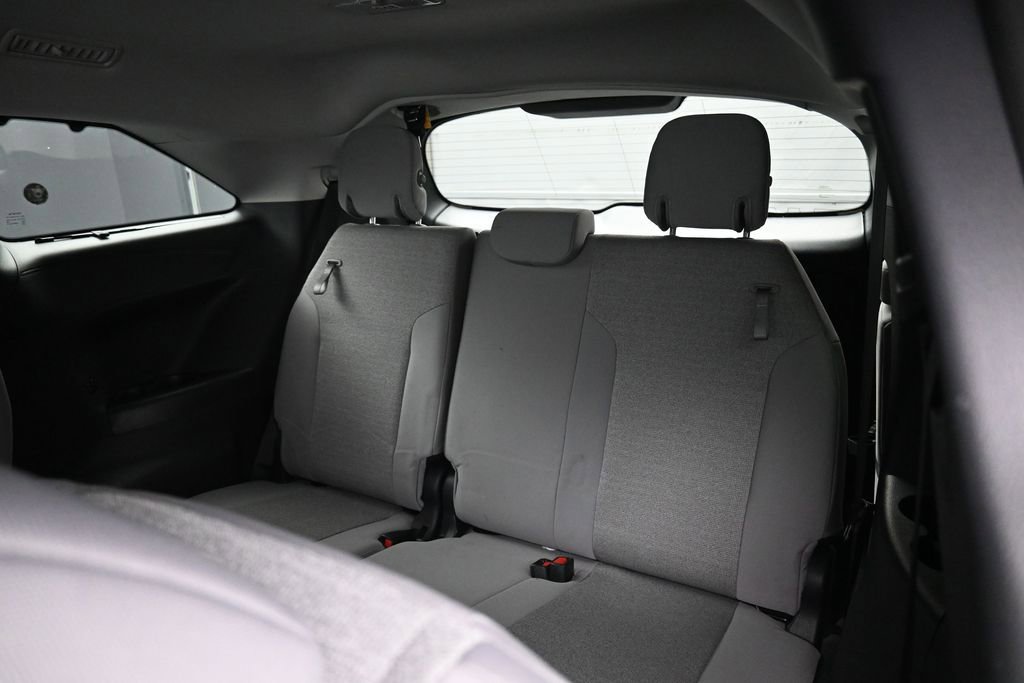 Used 2026 Toyota Sienna LE FWD image 29