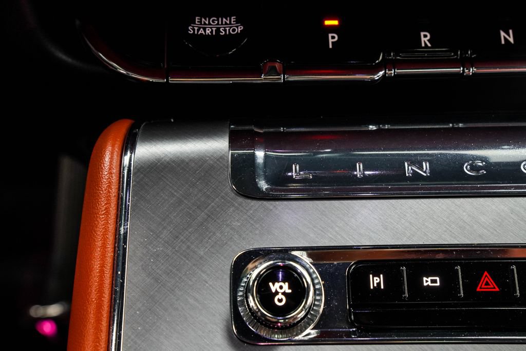 Used 2025 Lincoln Aviator Reserve w/ Illumination Package AWD/4WD image 30