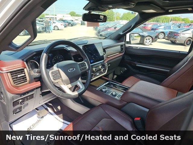 Used 2023 Ford Expedition Max Limited image 12