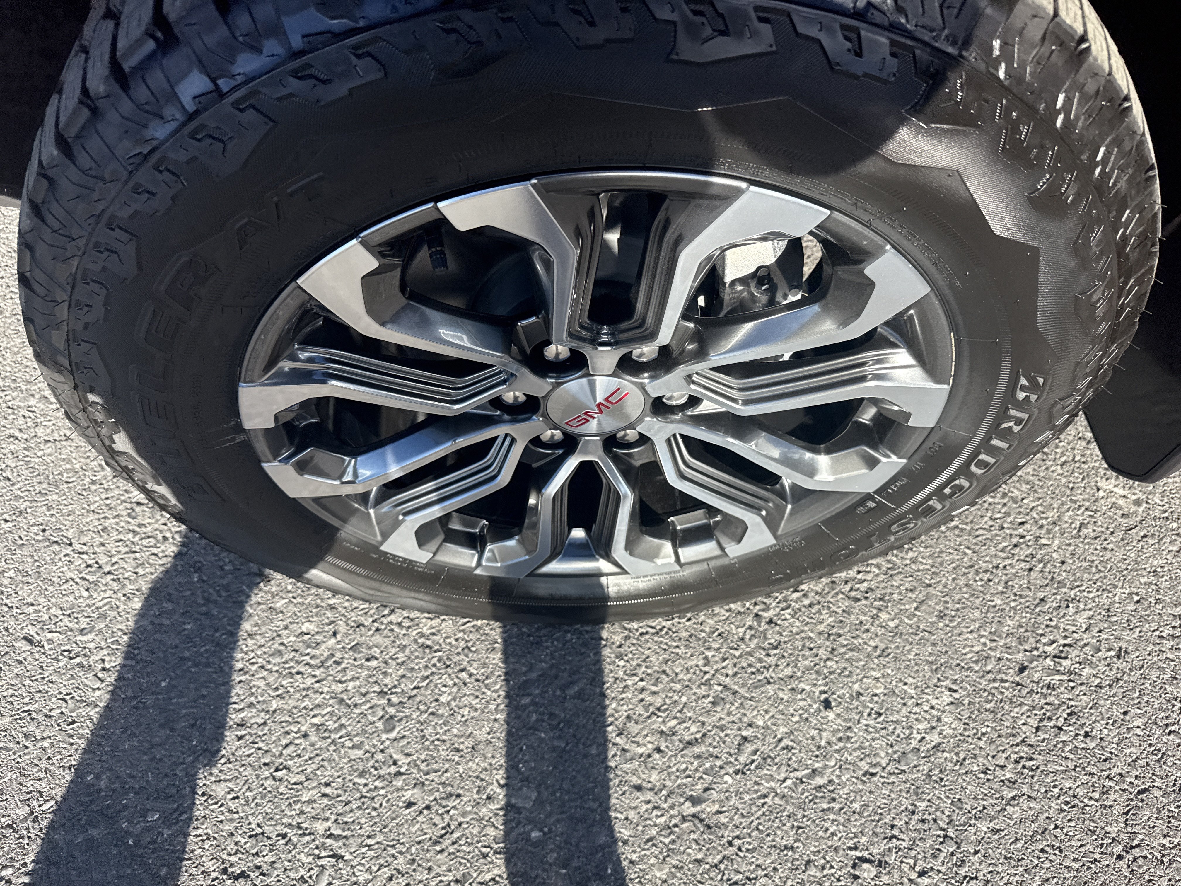 New 2026 GMC Canyon Denali AWD/4WD image 10