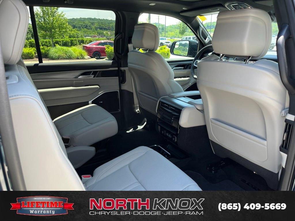 New 2026 Jeep Grand Wagoneer L Limited w/ Premium Group II AWD/4WD image 27