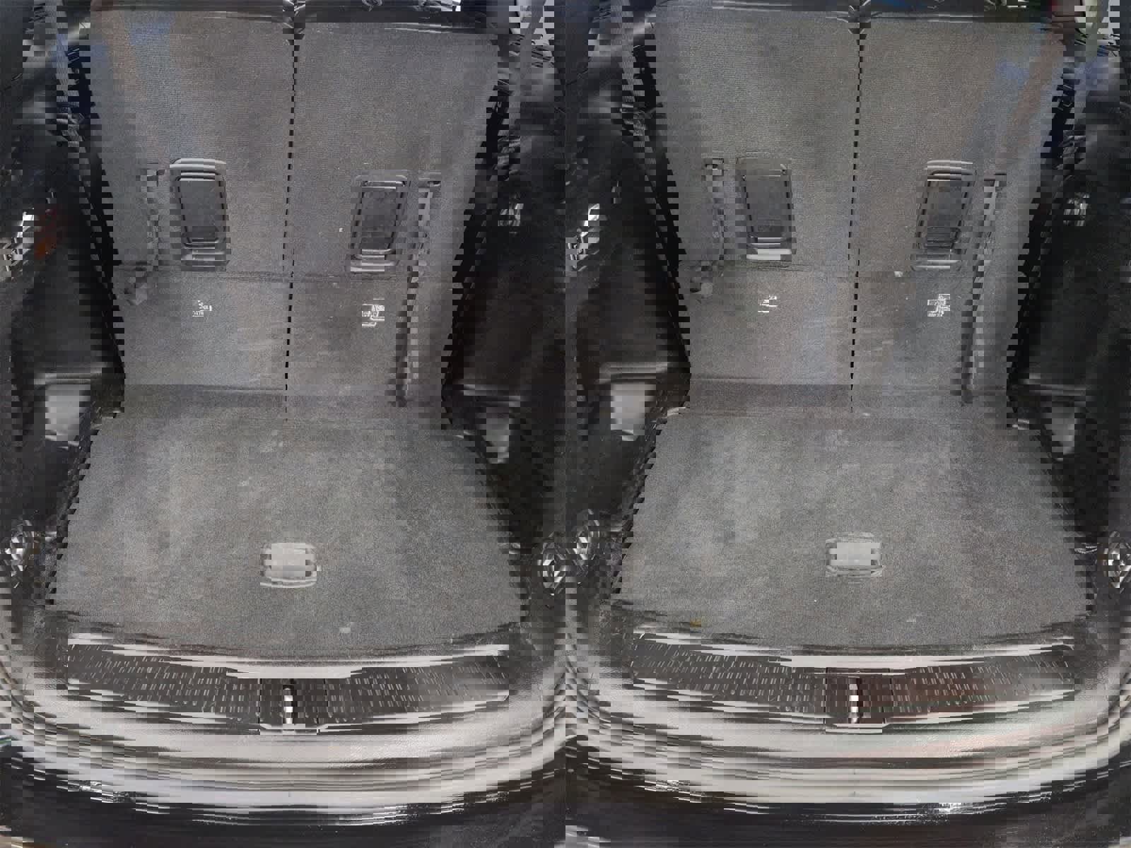 Used 2024 Jeep Grand Cherokee L Limited w/ Luxury Tech Group II image 37