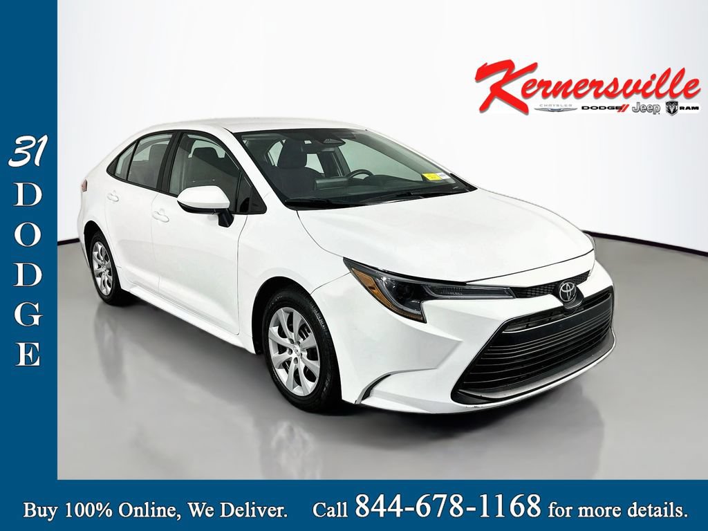 Used 2023 Toyota Corolla LE FWD image 1