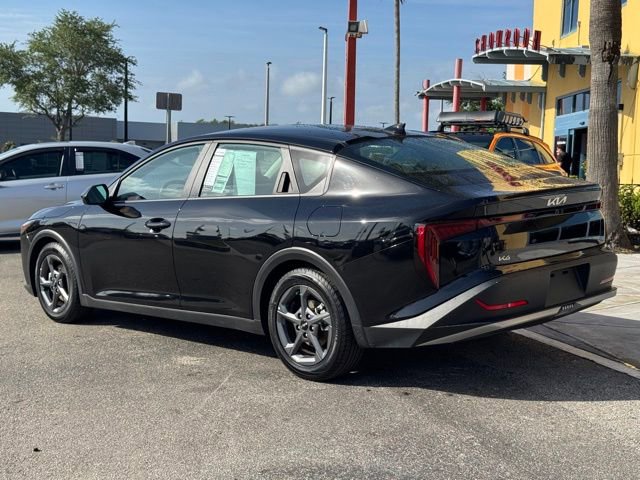 Certified 2025 Kia K4 LXS image 3