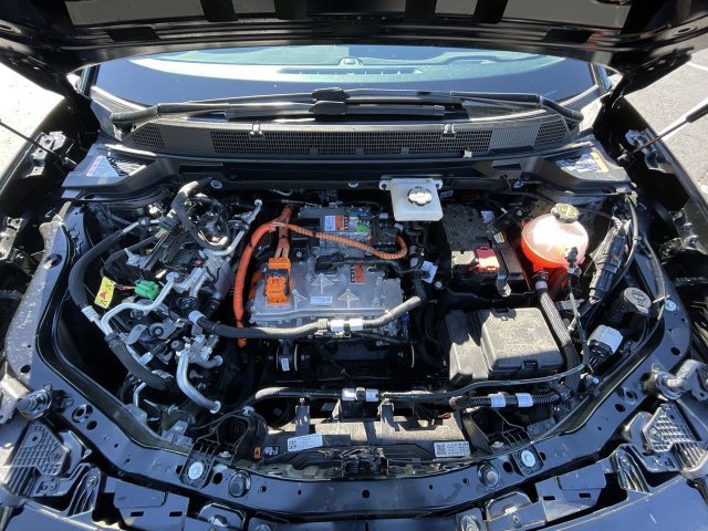 Used 2025 Chevrolet Equinox EV LT FWD image 28