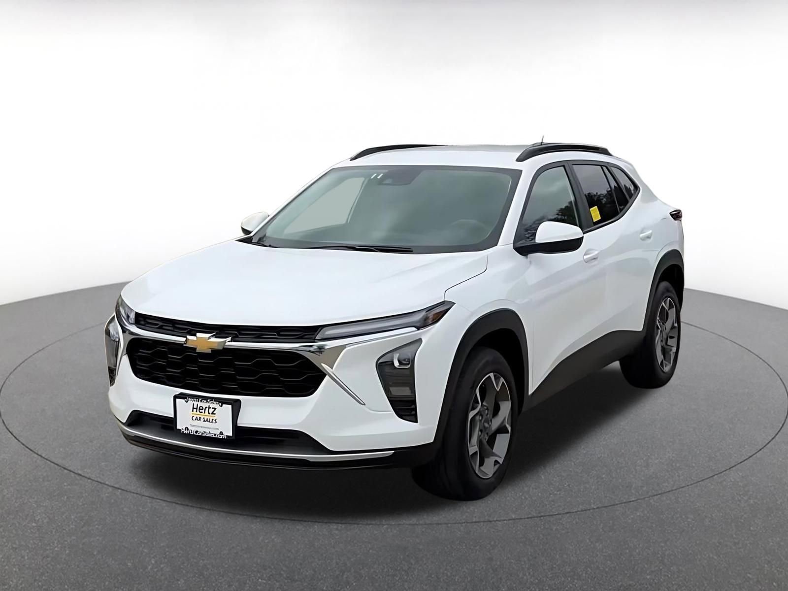 Used 2025 Chevrolet Trax LT FWD image 7