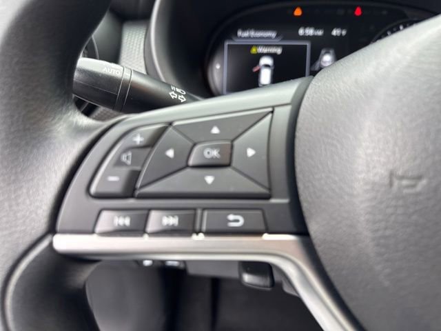 Used 2022 Nissan Kicks SV image 12