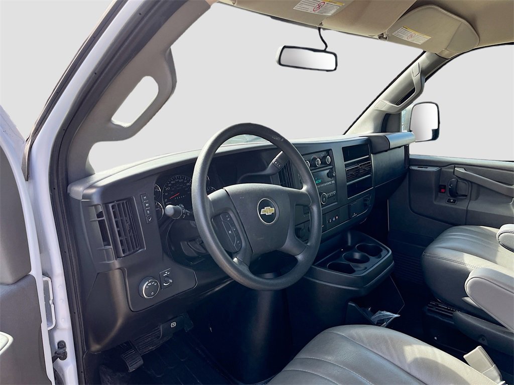 Used 2024 Chevrolet Express 2500 w/ Driver Convenience Package image 9