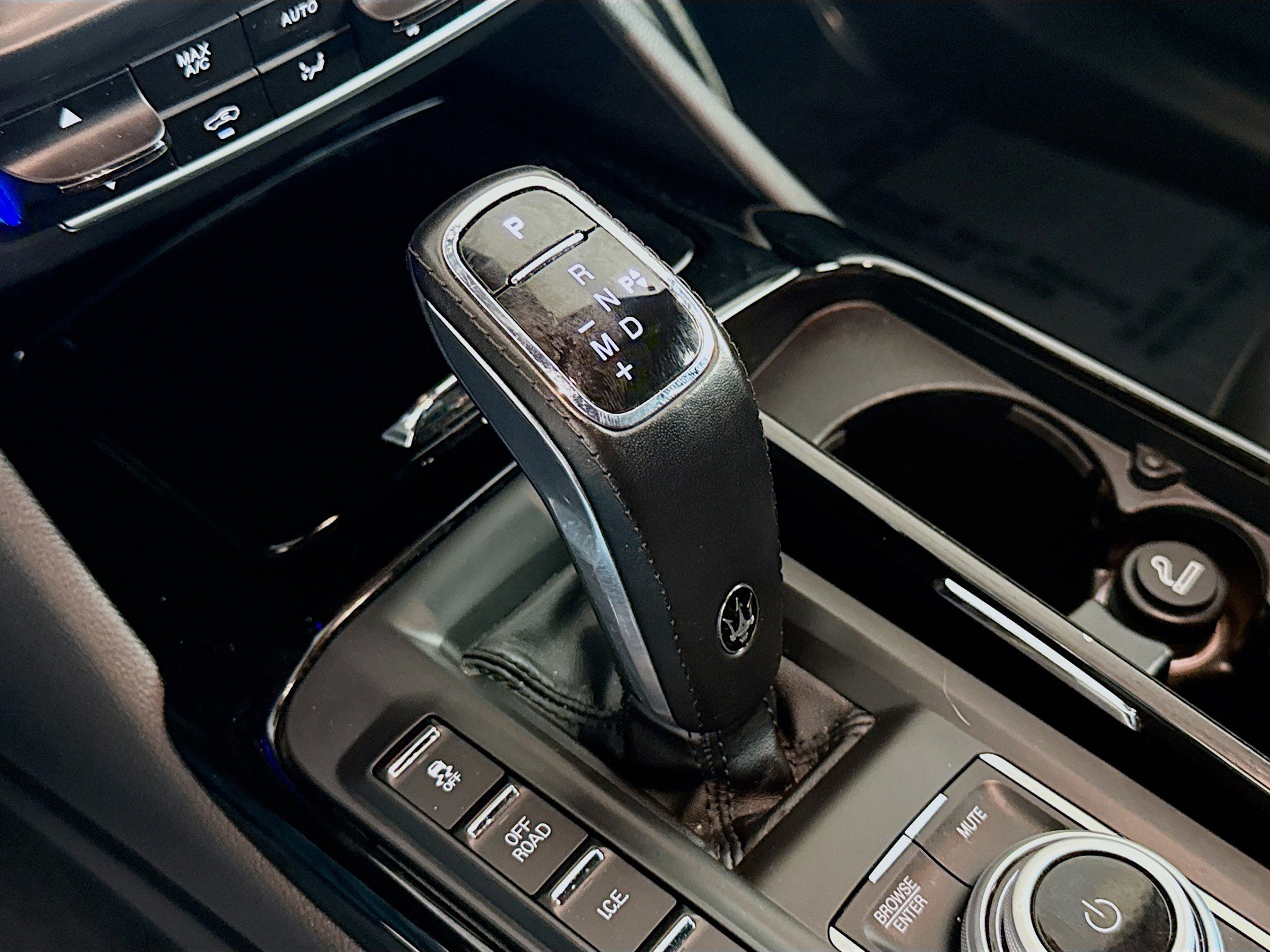 Used 2023 Maserati Levante Modena image 20