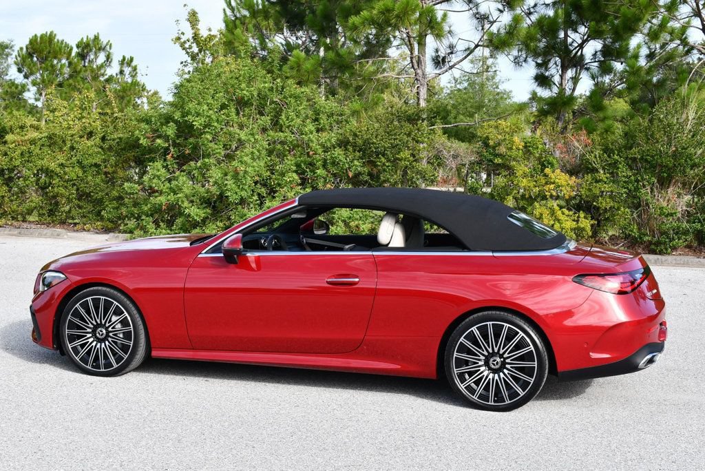 Used 2024 Mercedes-Benz CLE 300 4MATIC Cabriolet image 3