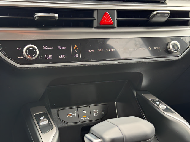 New 2026 Kia Sorento EX AWD/4WD image 14