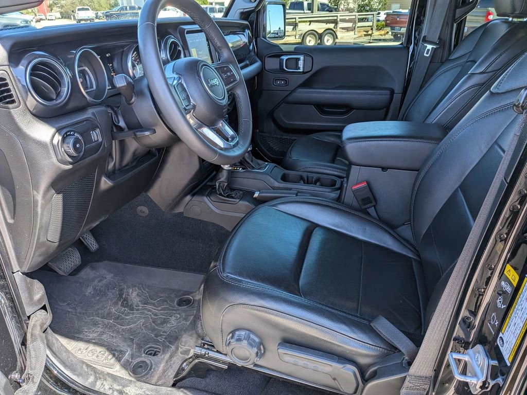 Used 2023 Jeep Wrangler Altitude image 11