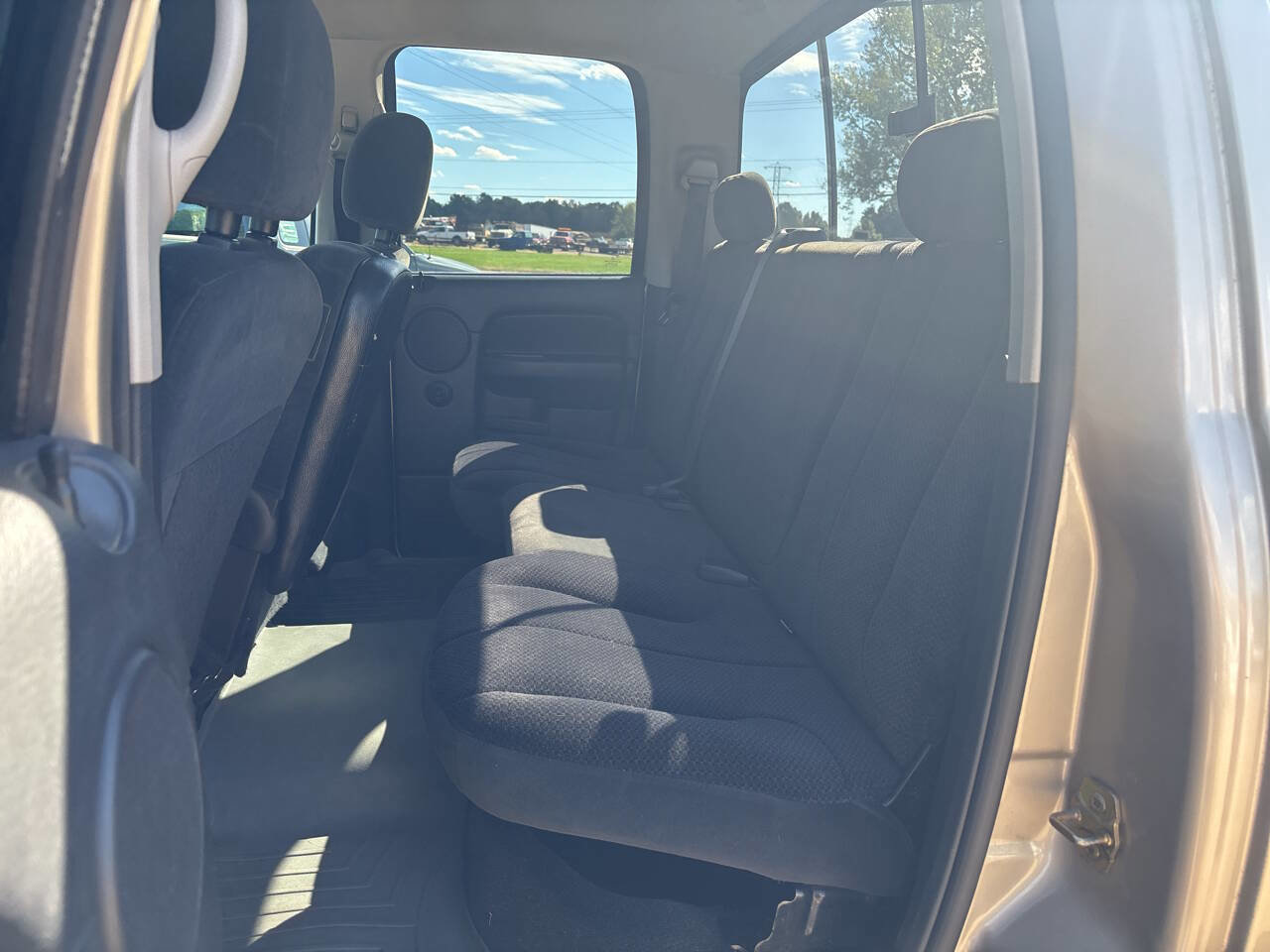 Used 2005 Dodge Ram 1500 Truck SLT image 12