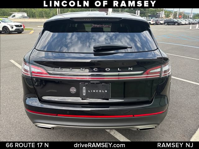 Used 2022 Lincoln Nautilus Reserve AWD/4WD image 4