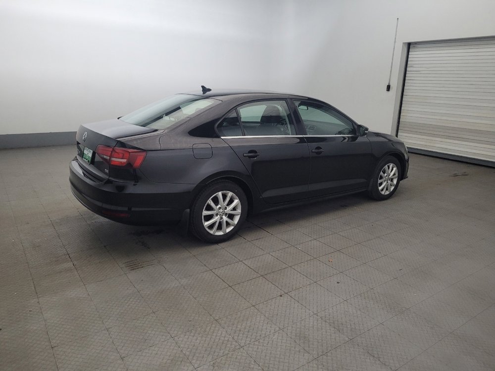Used 2017 Volkswagen Jetta SE FWD image 10