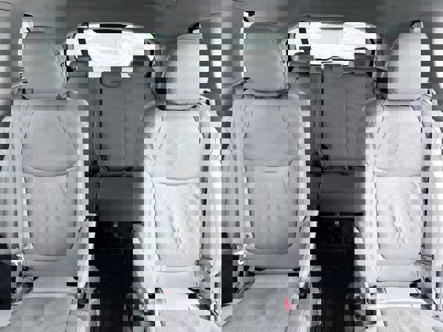 Used 2021 Toyota Sienna Limited image 23