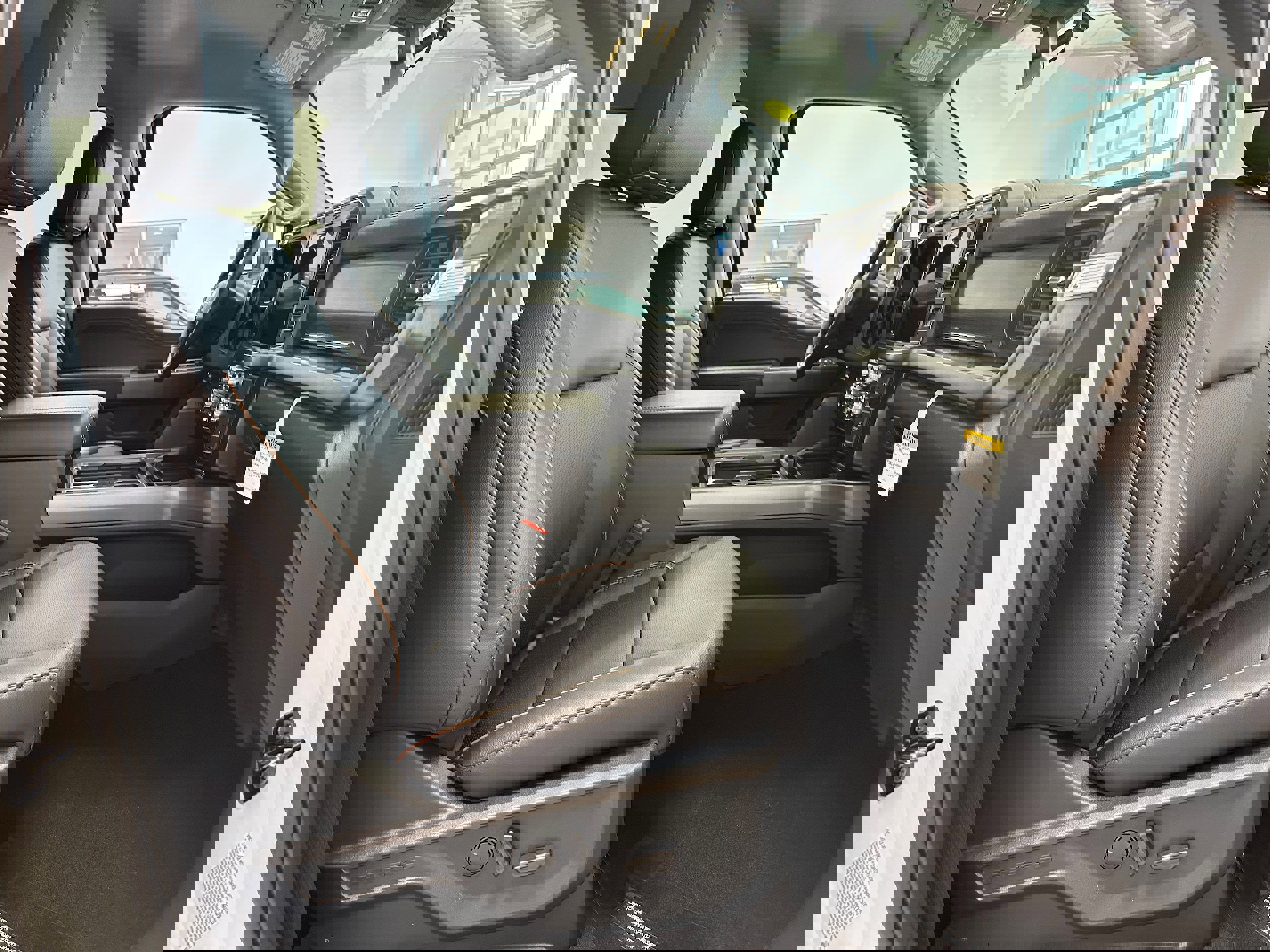 New 2026 Ford F250 Lariat w/ Lariat Premium Package image 46