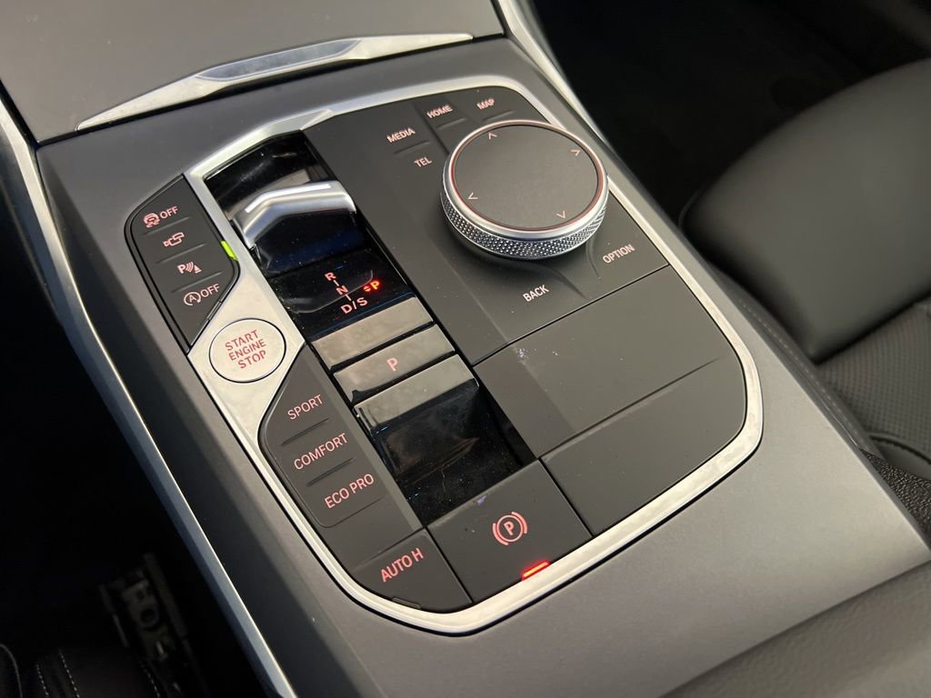 Used 2025 BMW 230i xDrive Coupe w/ Premium Package image 23