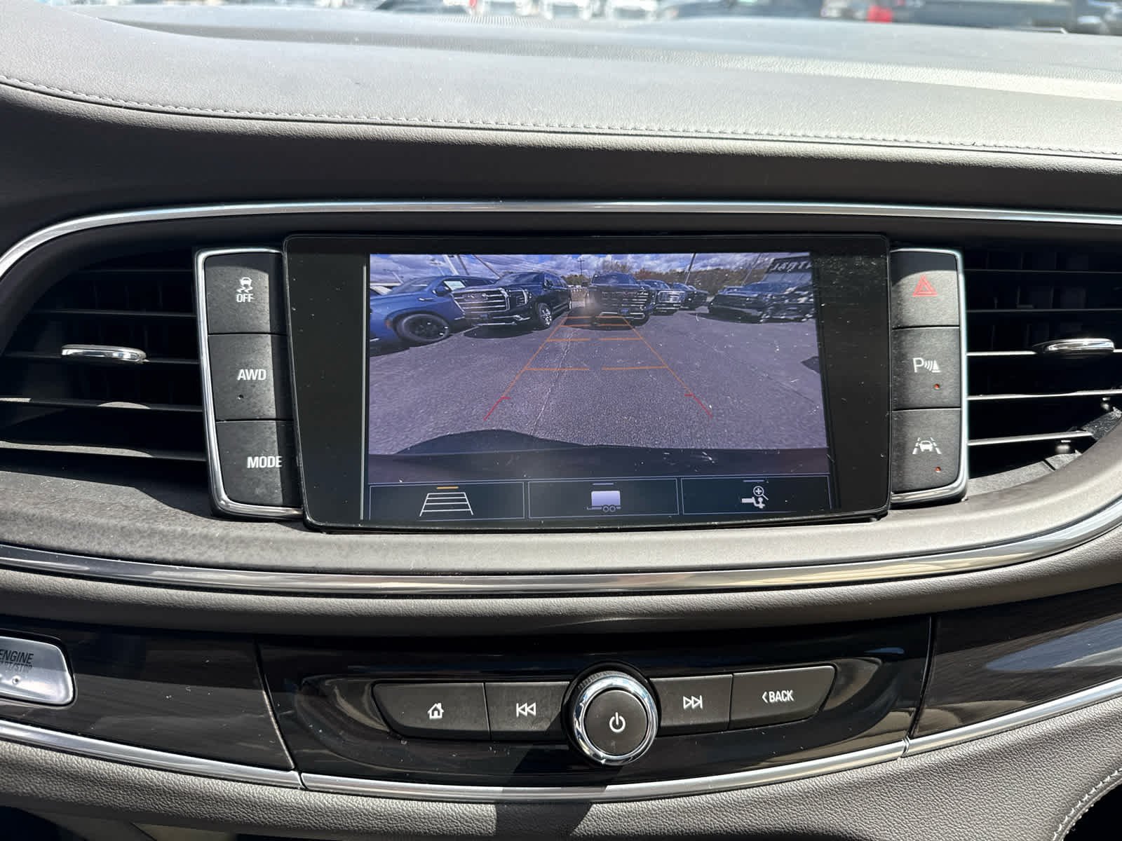 Certified 2020 Buick Enclave Premium w/ Sun and Sites Package AWD/4WD image 18