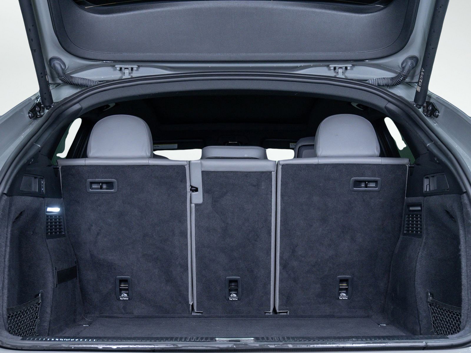 Used 2021 Audi SQ5 Prestige w/ Prestige Package image 8