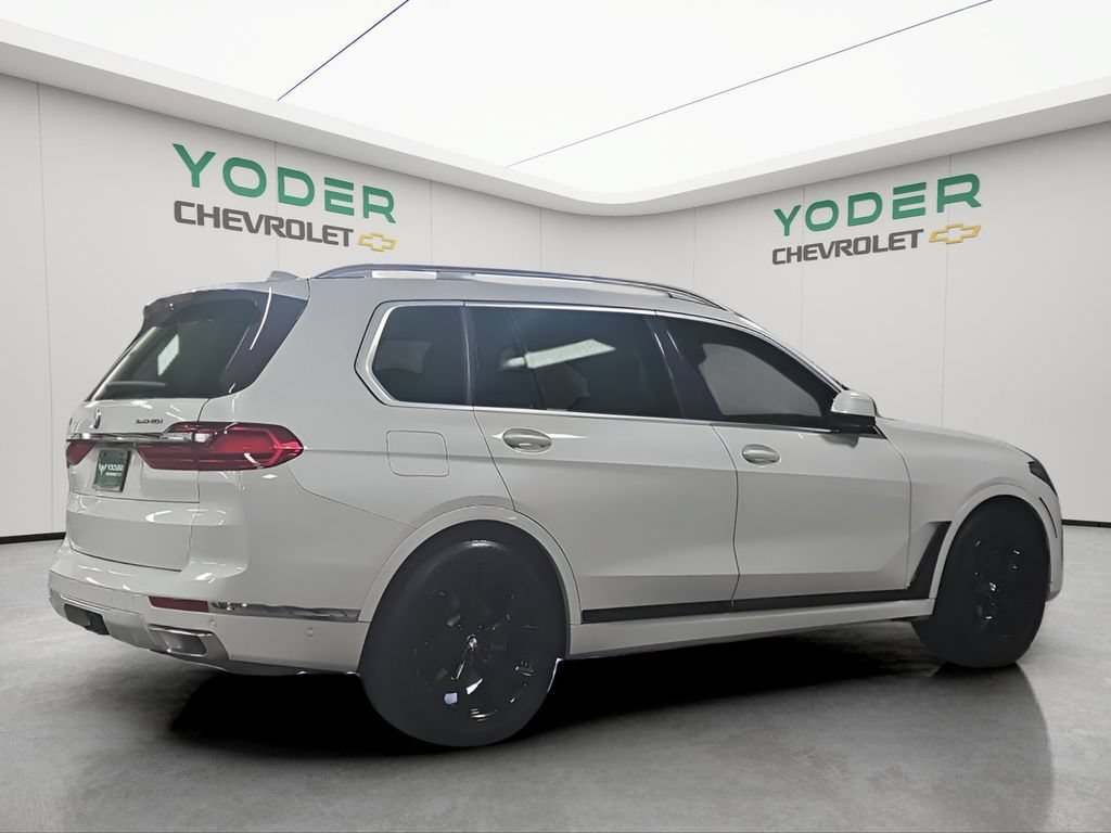 Used 2021 BMW X7 xDrive40i w/ Premium Package AWD/4WD image 6