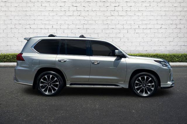 Certified 2021 Lexus LX 570 4WD w/ Sport Package image 3